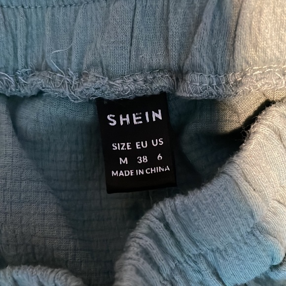 shein cropped two piece set with pants - Picture 4 of 4